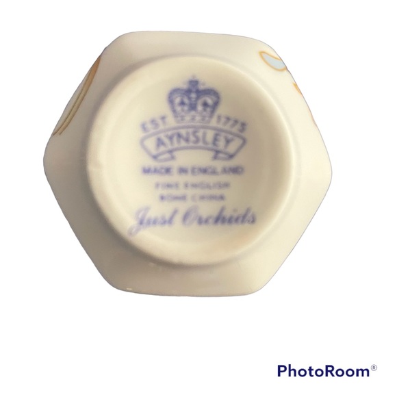 Aynsley Bone China “Just Orchids” Mini Vase - Picture 3 of 4